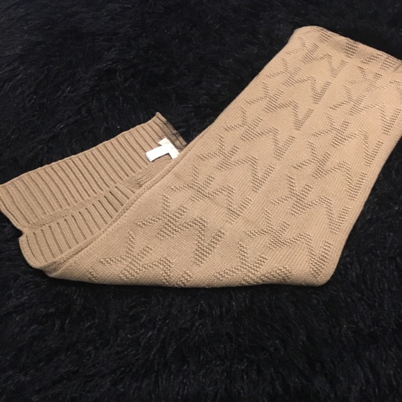 KORS Michael Kors Accessories - MK Nude Scarf 🌟